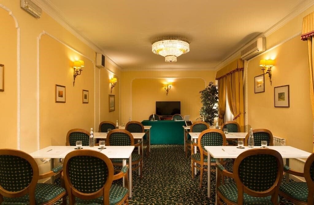Картинка Napoleon 4*