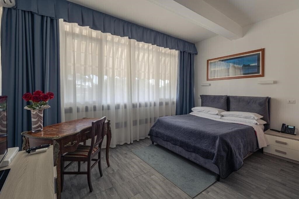 Фото Giulietta E Romeo 3*