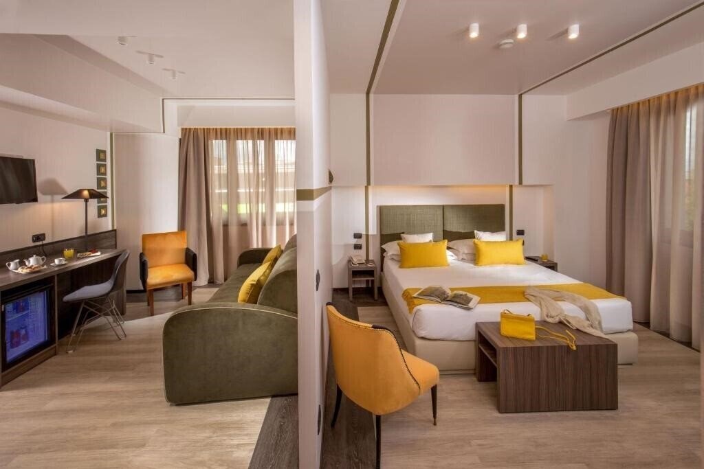 Фото Domidea Hotel 4*