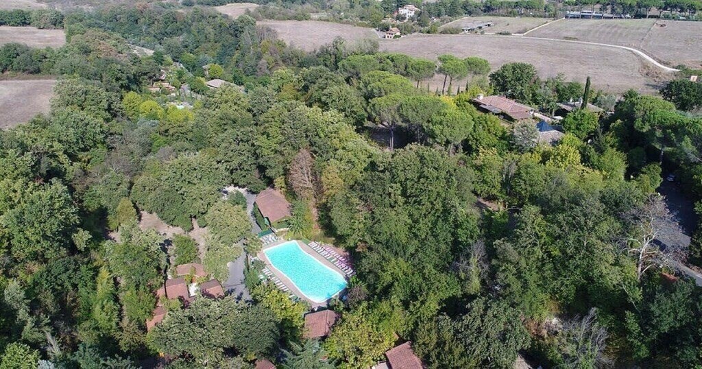 Готель Seven Hills Village 3*