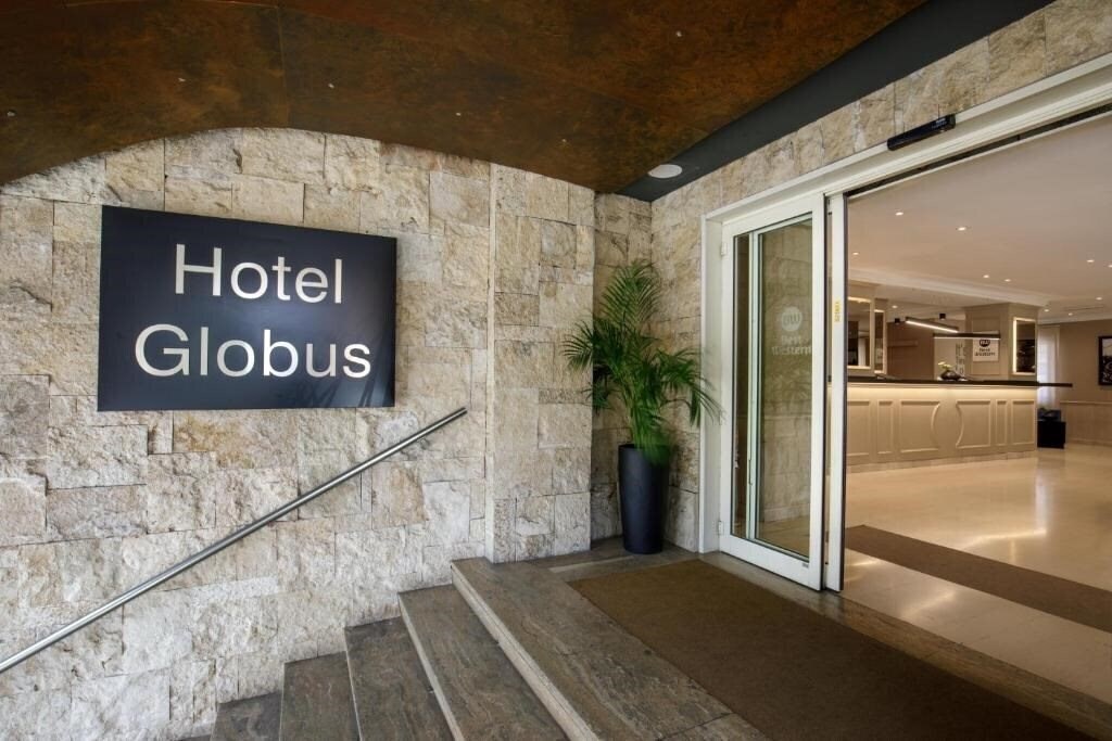 Отель Best Western Hotel Globus 3*