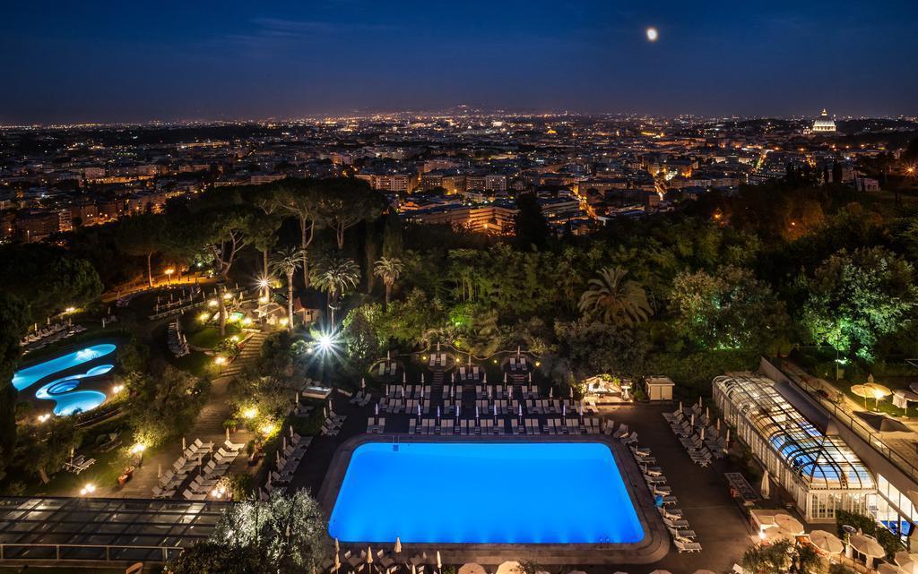 Готель Rome Cavalieri, Waldorf Astoria Hotels and Resorts 5*
