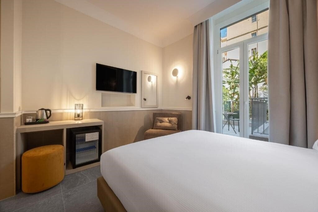 Фото Astoria Garden 3*