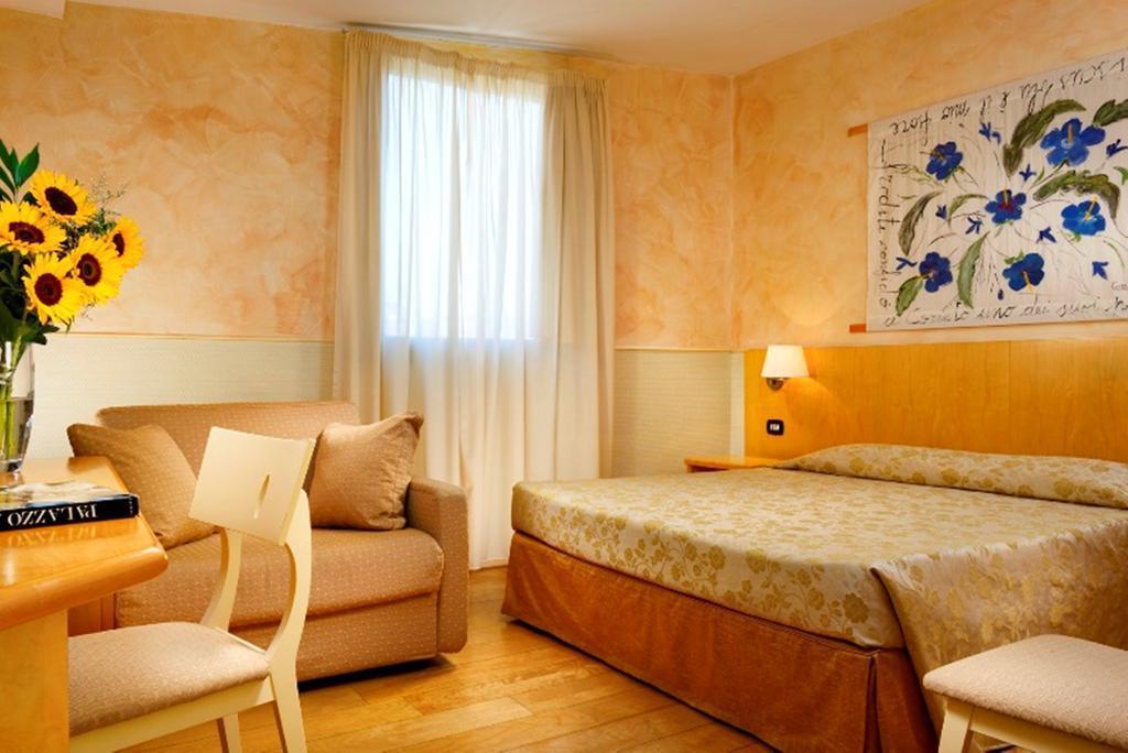 Готель Aphrodite 4*