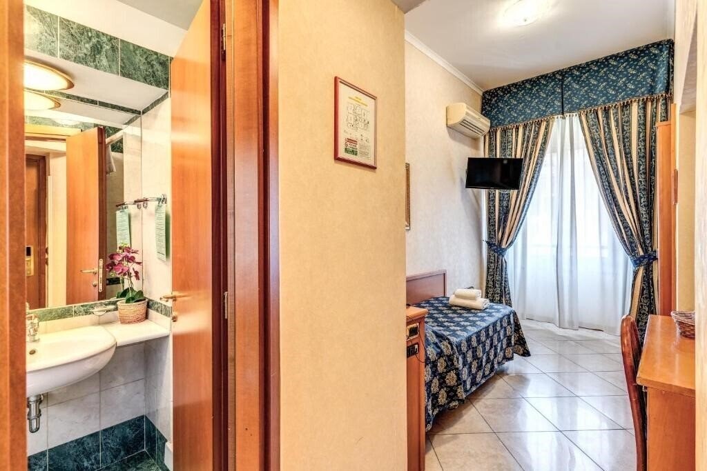 Фотографія Orlanda 2*