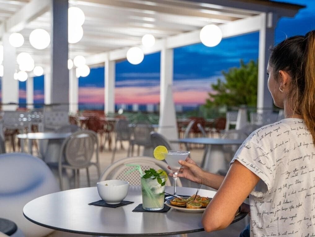 Картинка River Chateau 4*