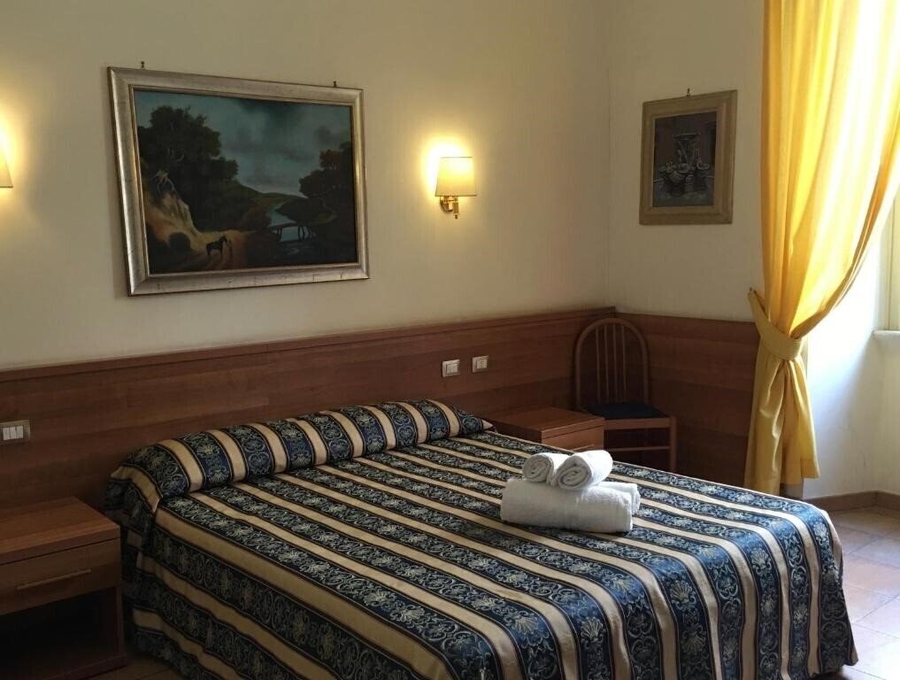 Готель Bolognese 2*