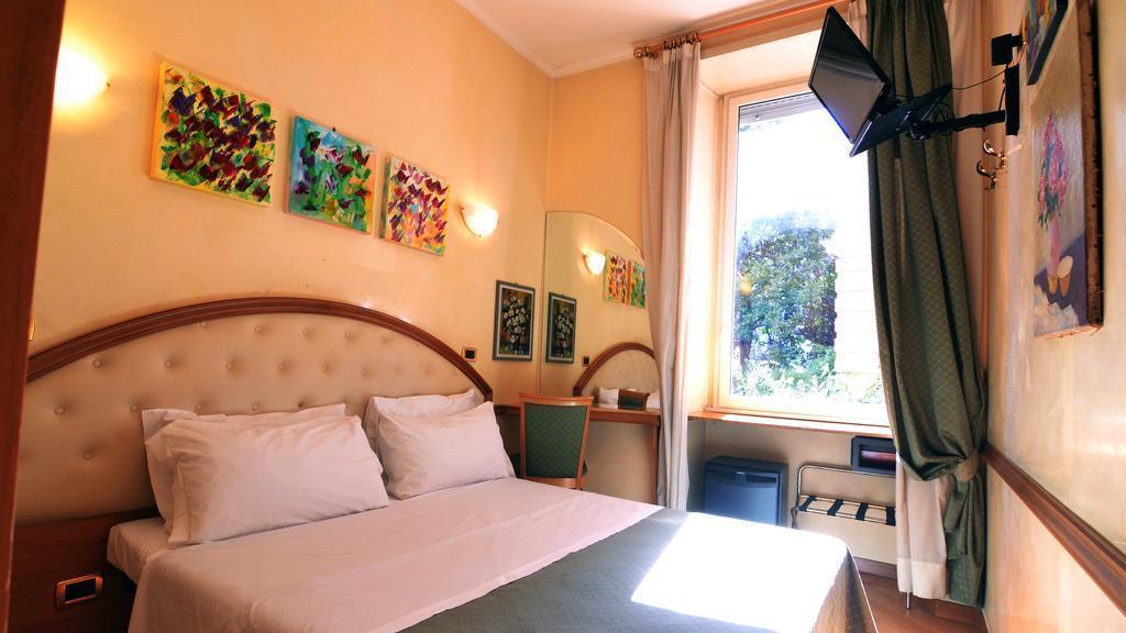 Готель Regina Margherita 3*