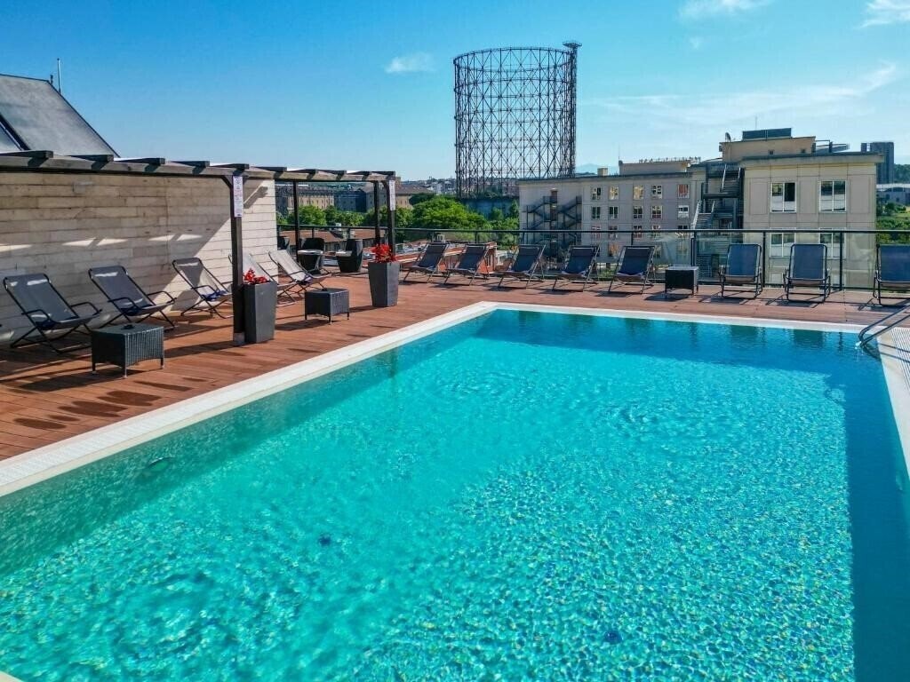 Отель H10 Roma Citta 4*