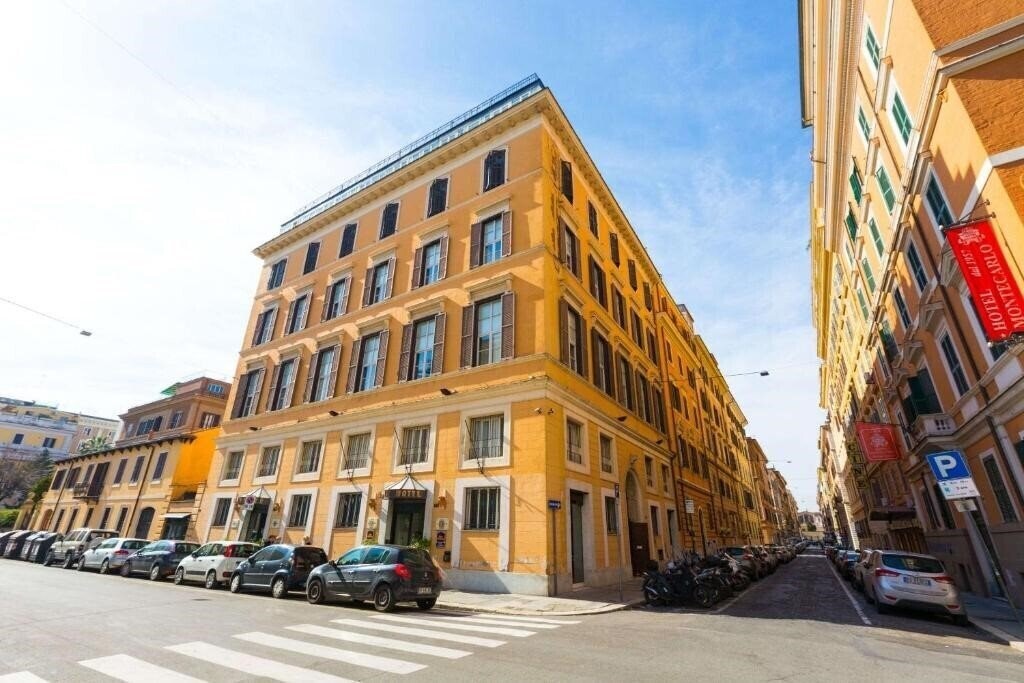 Готель Best Western Artdeco 4*