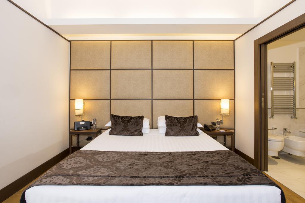 Фотографія The Independent Hotel 4*