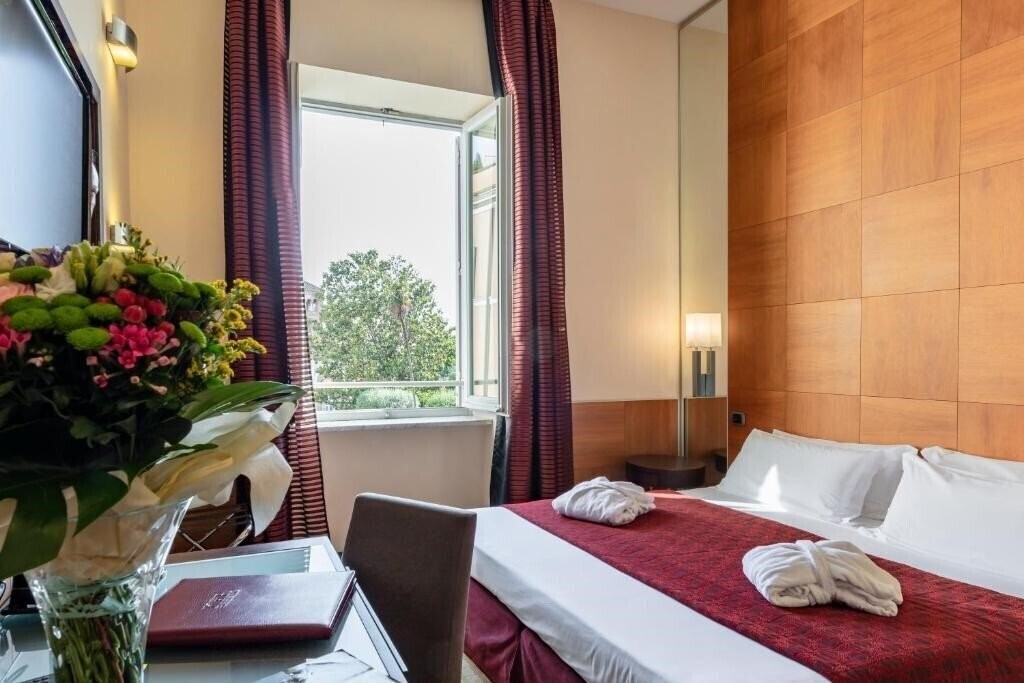 Готель Kolbe Hotel Rome 4*