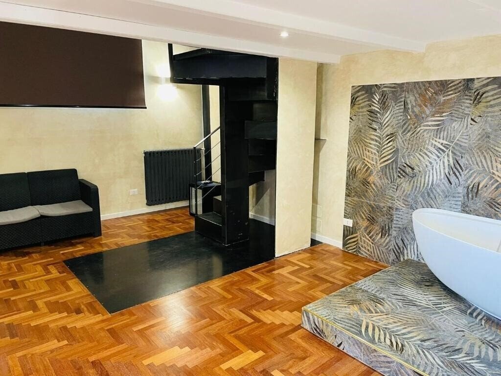 Картинка Excellence Suite 1*