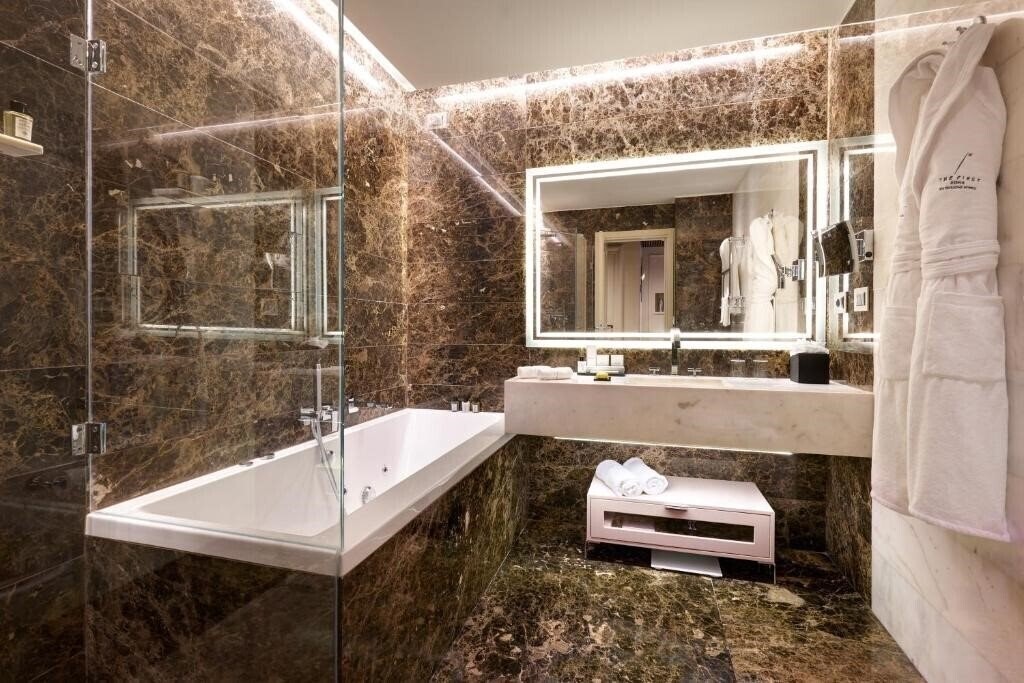 Фото The First Hotel 5*