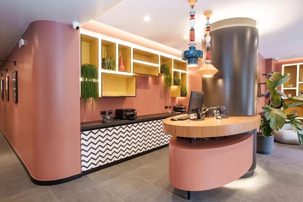 Отель Hotel Residence Colombo 112 Apartment апартаменты