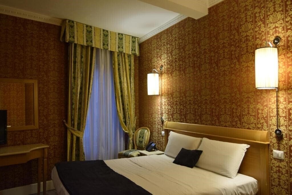Фото Hotel dei Quiriti 1*