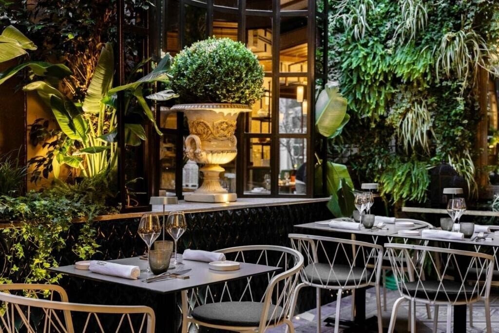 Готель Roma Luxus Hotel 5*