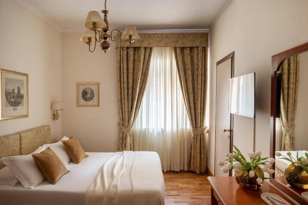 Изображение Cortina 3*