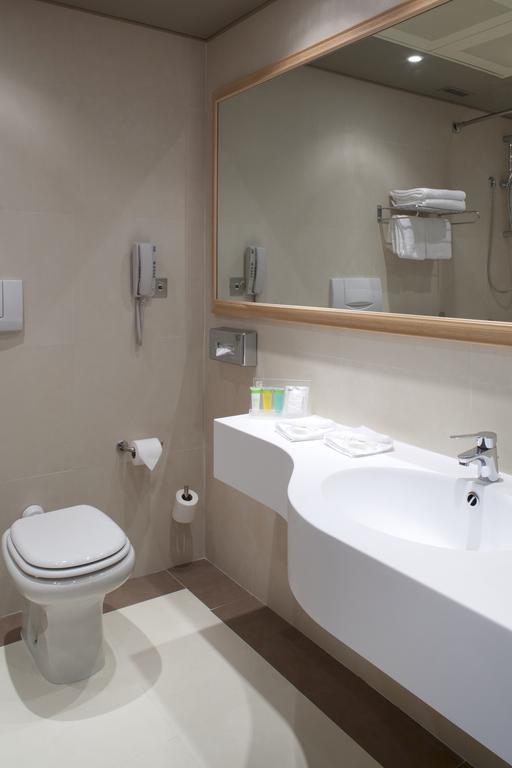 Фотографія Holiday Inn Rome Eur Parco dei Medici 4*