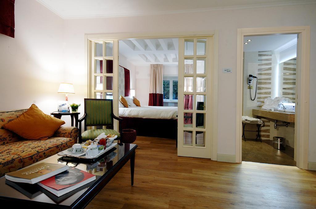 Готель Duke 4*