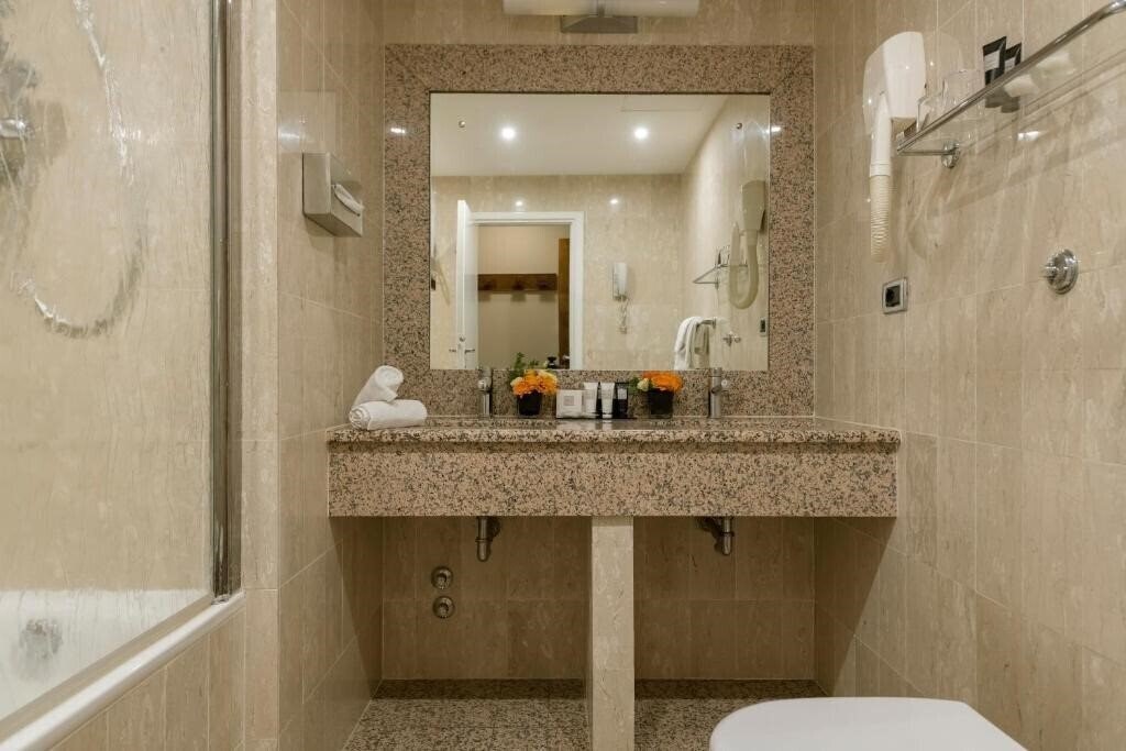 Фотографія Bettoja Mediterraneo 4*