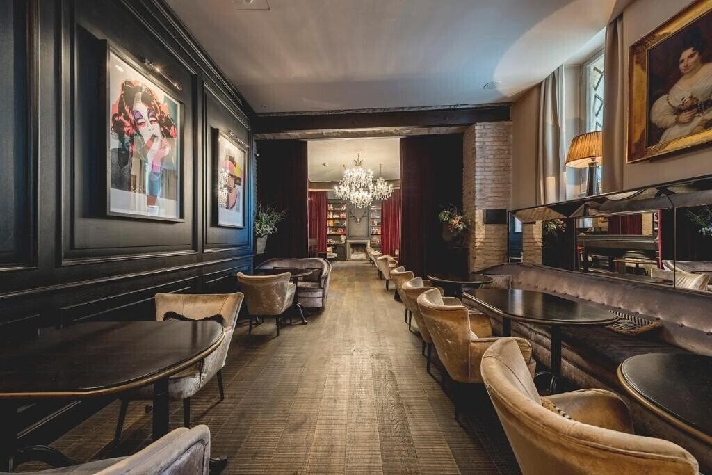 Готель DOM Hotel Roma 5*