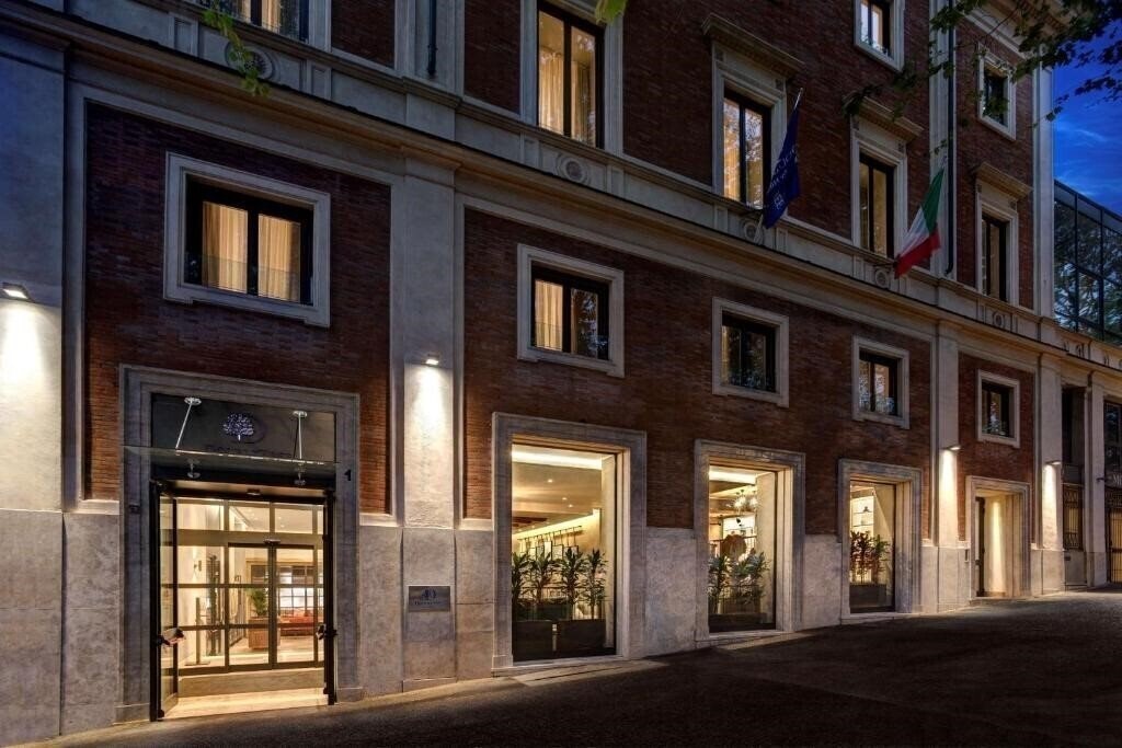 Фотографія Doubletree By Hilton Rome Monti 4*