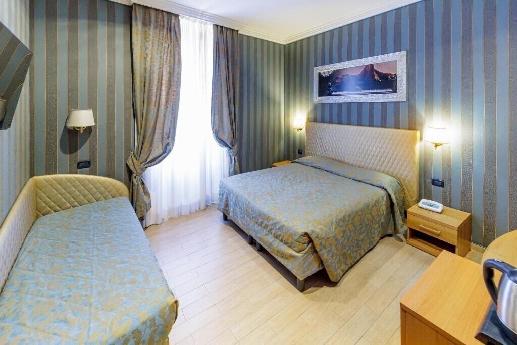 Картинка Lirico 3*