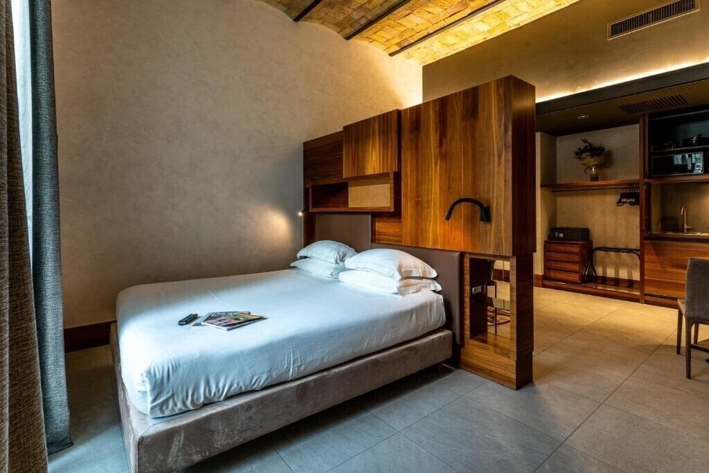 Отель Gasometer Urban Suites 5*