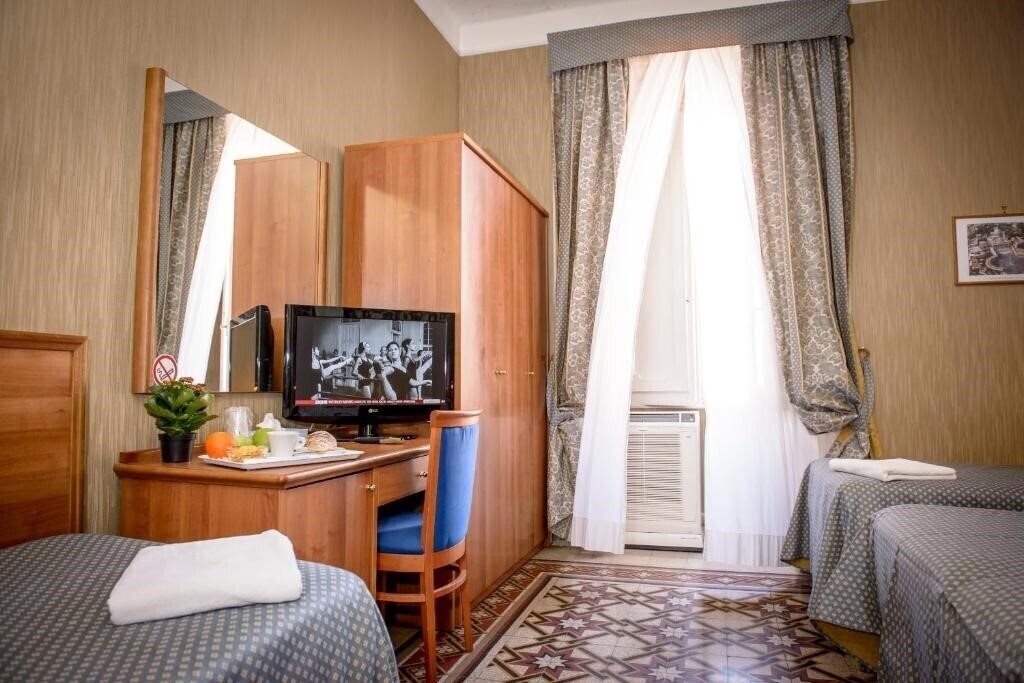 Фотографія Hotel Emmaus 3*