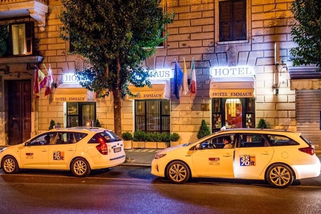 Картинка Hotel Emmaus 3*