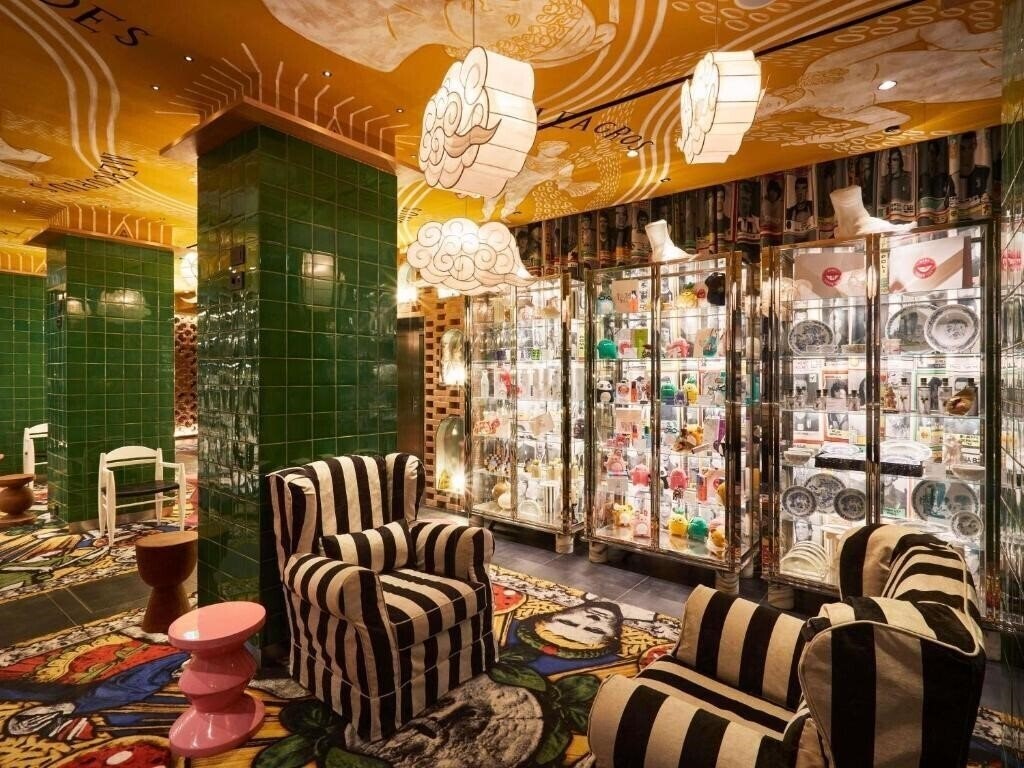 Отель Mama Shelter Roma 4*