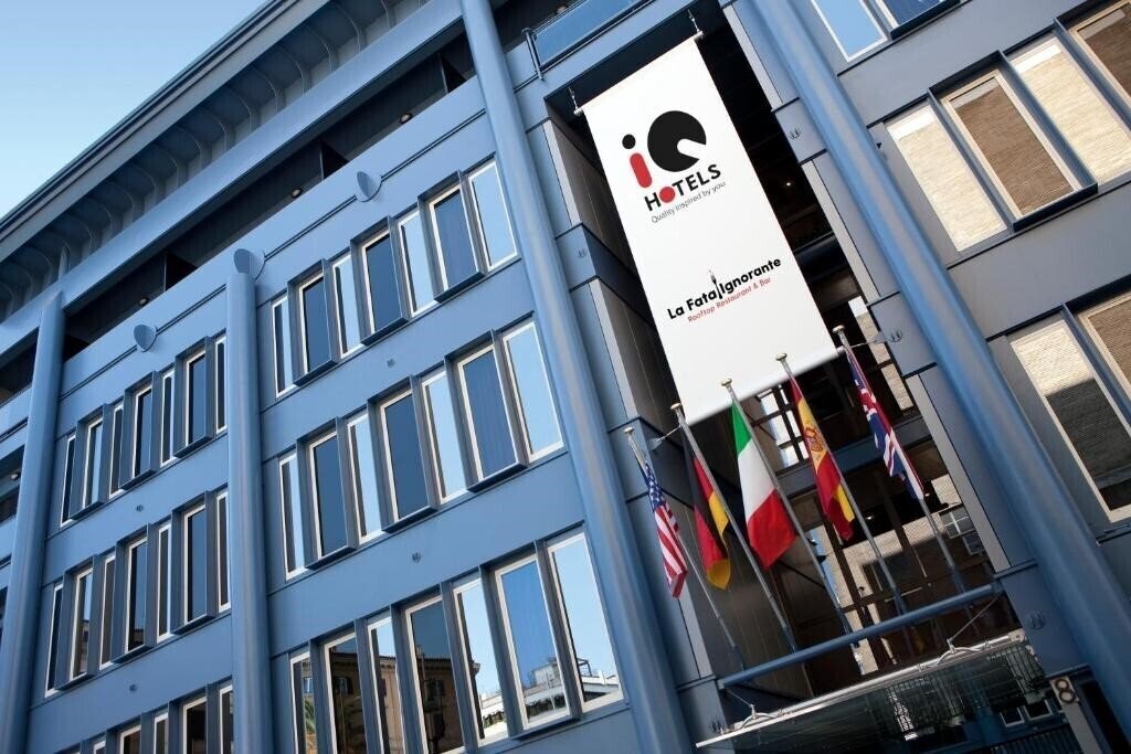Отель Iq Roma 4*