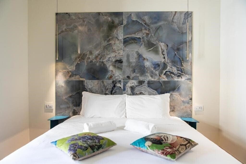 Зображення Bhr Cavour 150 5*