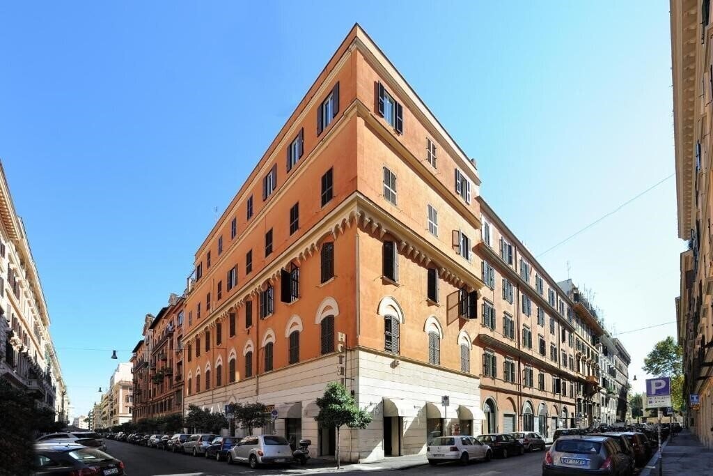 Отель Lh Hotel Lloyd Rome 3*