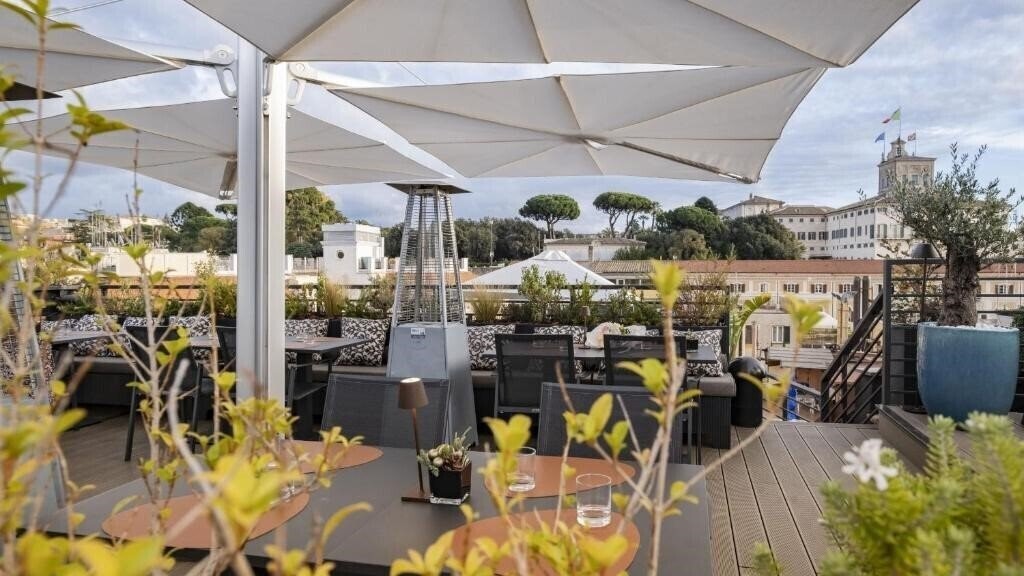 Фото U Visionary Roma 4*