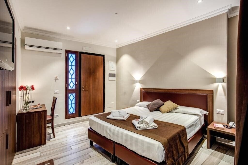 Картинка House Garden 3*