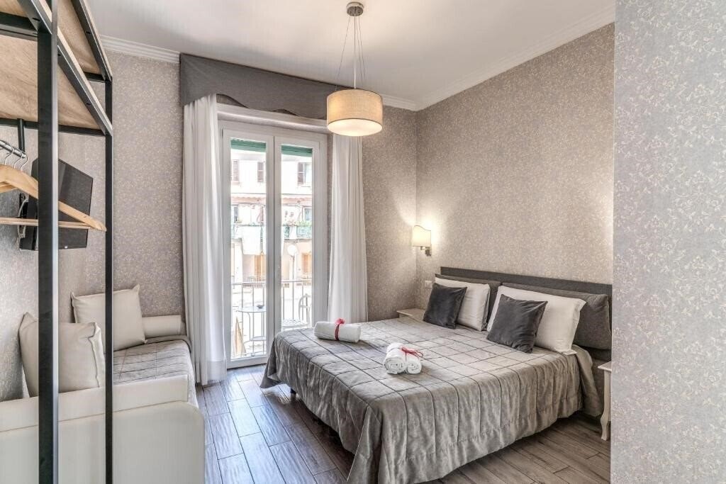 Отель Marta Inn 3*