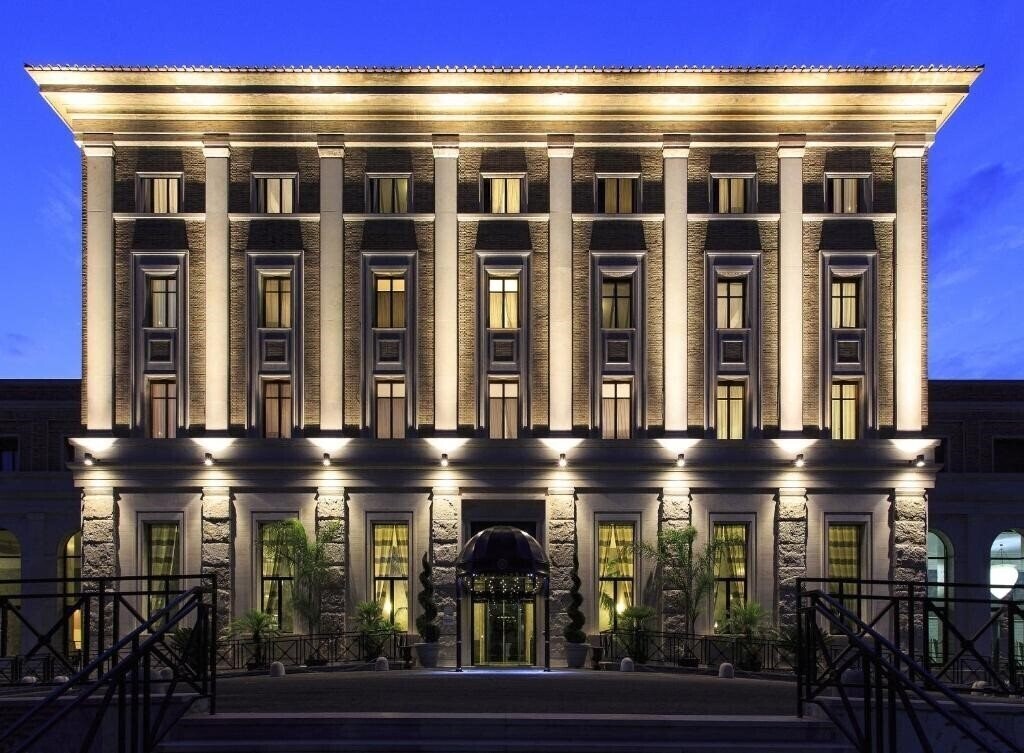 Отель TH Roma Carpegna Palace 4*