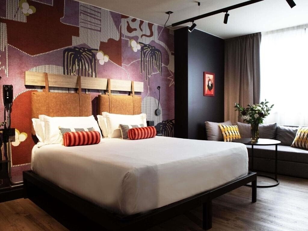 Готель Mercure Roma Cinecitta 4*
