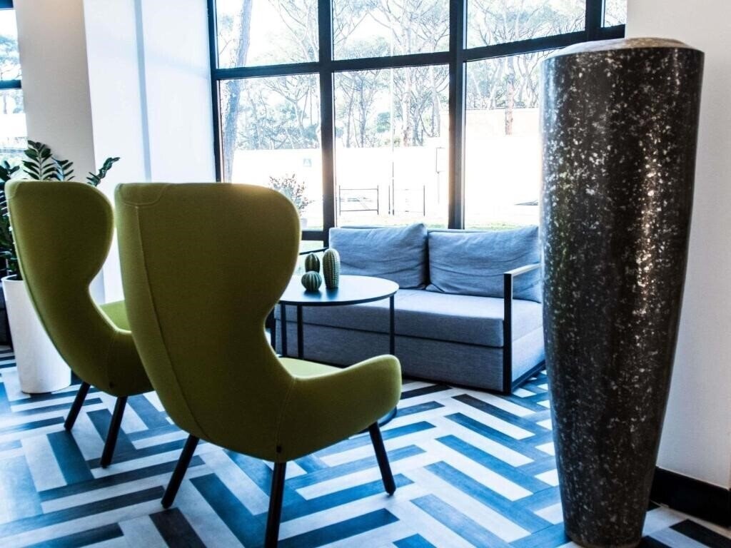 Картинка Mercure Roma Cinecitta 4*