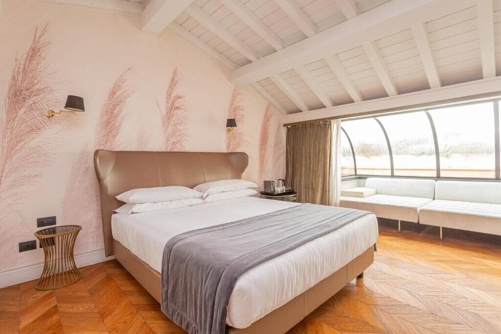 Готель The Corner Roma 4*