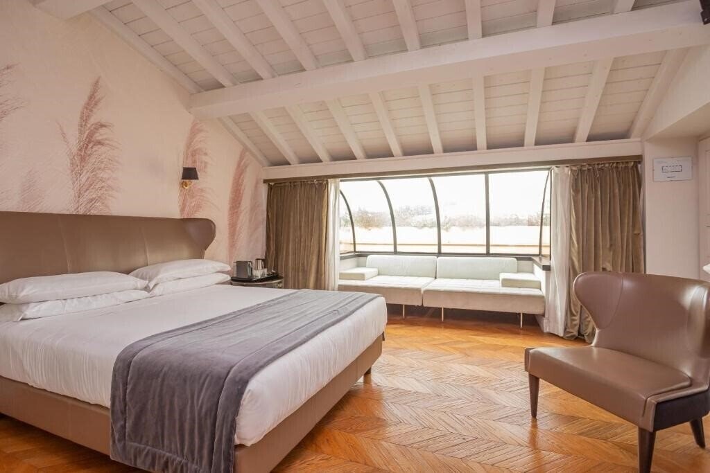 Фото The Corner Roma 4*