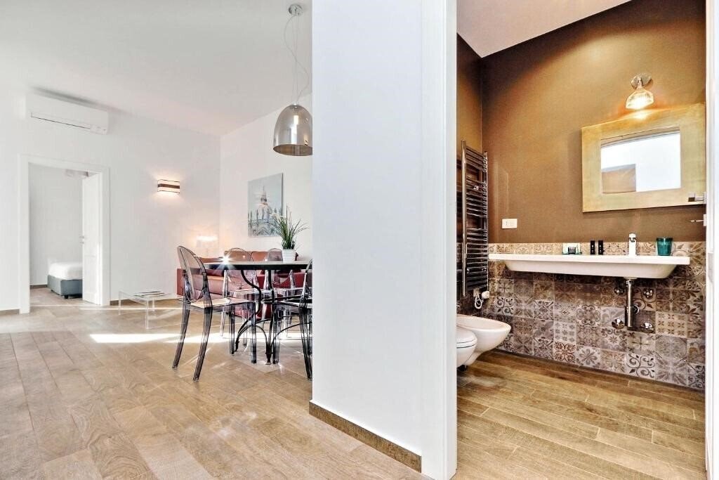 Фотографія Monti Apartments My Extra Home 3*