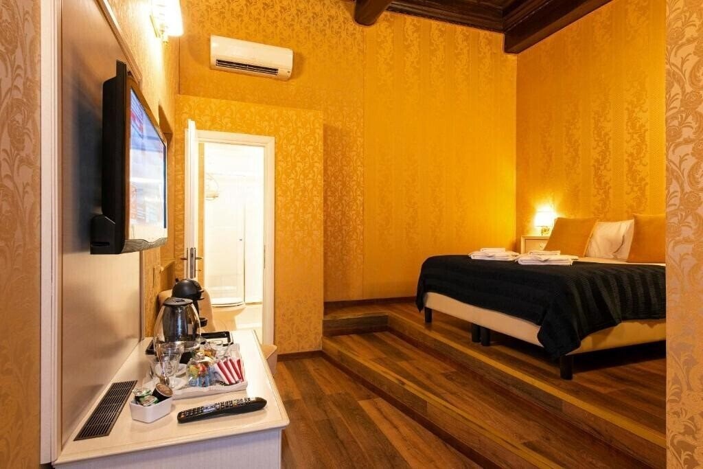 Зображення Canova Rooms In Spanish Steps 3*