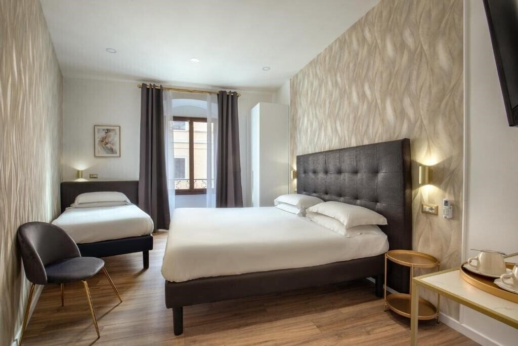 Фотографія Amalia Suites by Remember Rome 3*