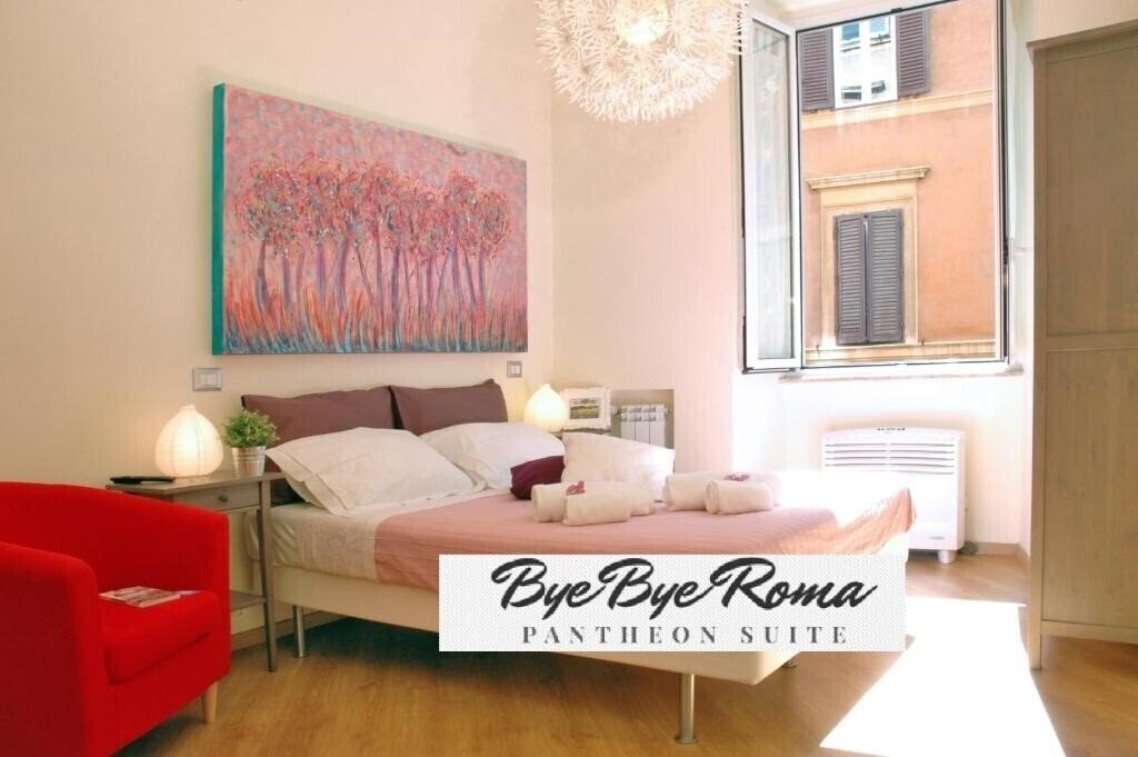 Отель Bye Bye Roma Pantheon Suite 3*