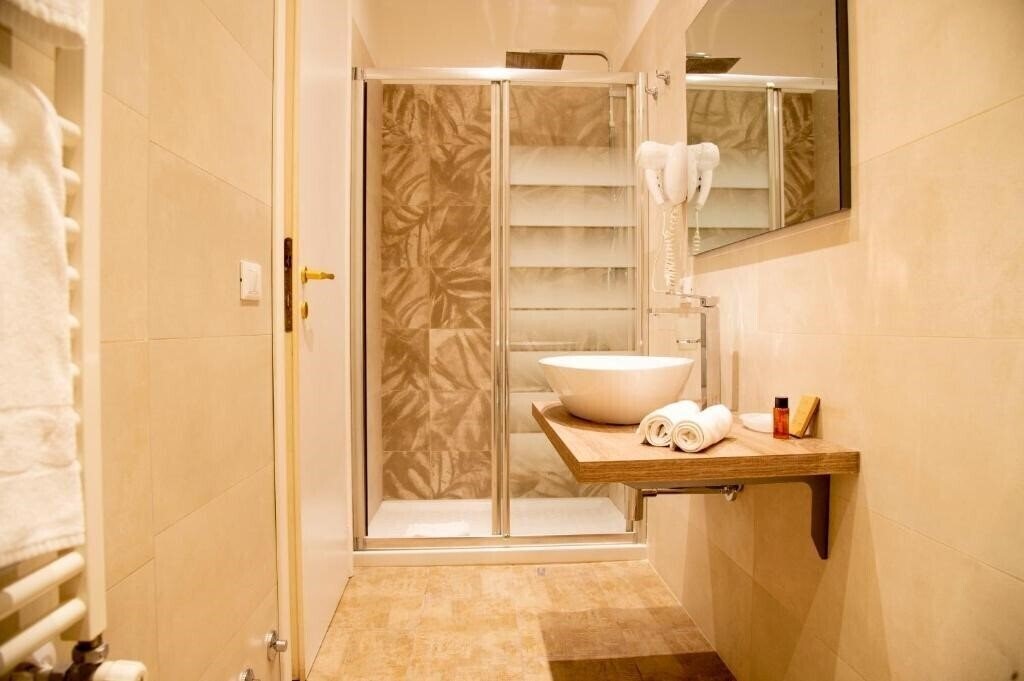 Фото Domus Napoleone 3*