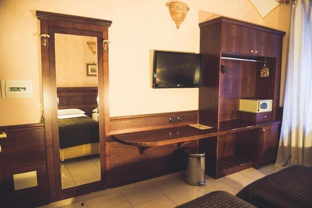 Картинка Hotel Robinson 2*