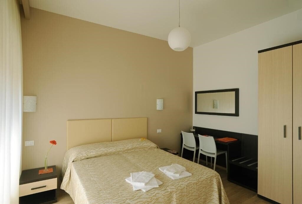 Фото Honey Rooms 3*
